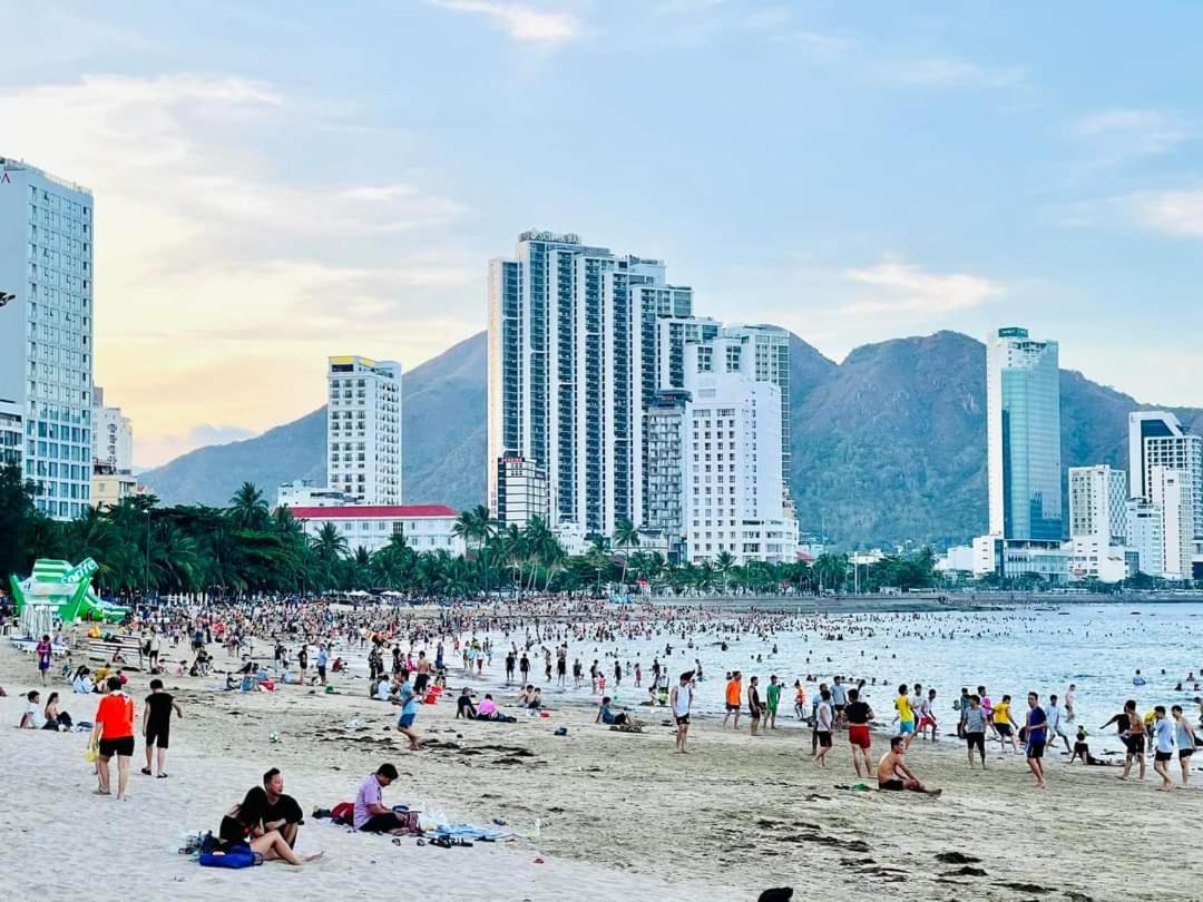 Beachfront Scenia Bay Apartment Nha Trang Zimmer foto